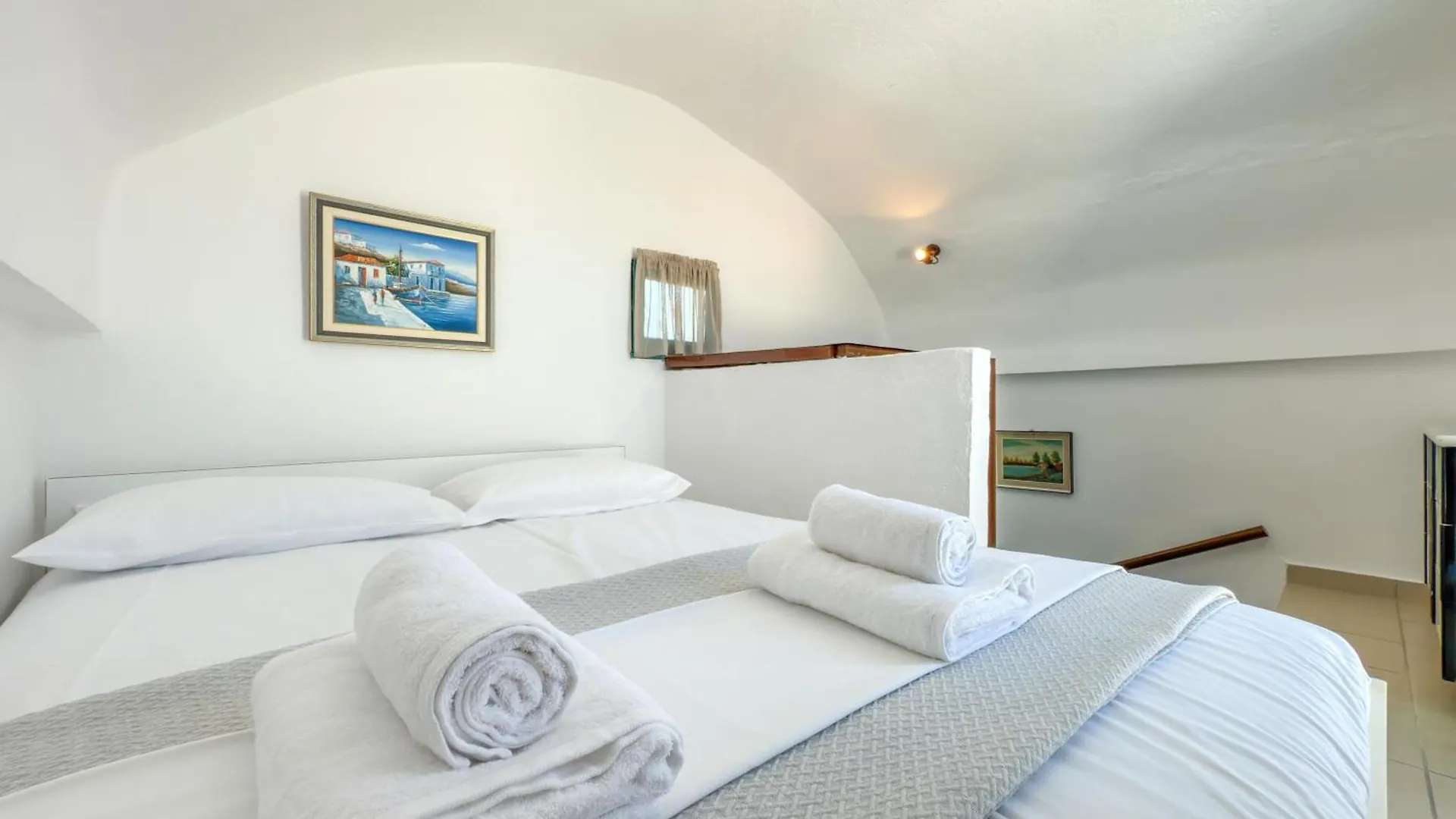 Emerald Seaside Apartment In Pefkohori Grekland